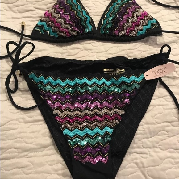 Bathing suits - Picture 3 of 5